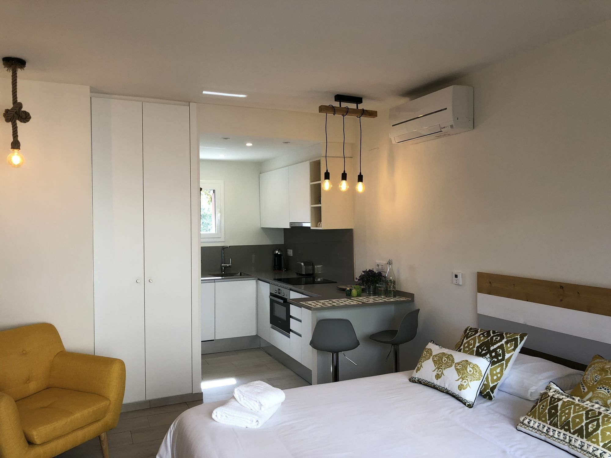 Rambla De Marisol Apartments Castelldefels Εξωτερικό φωτογραφία